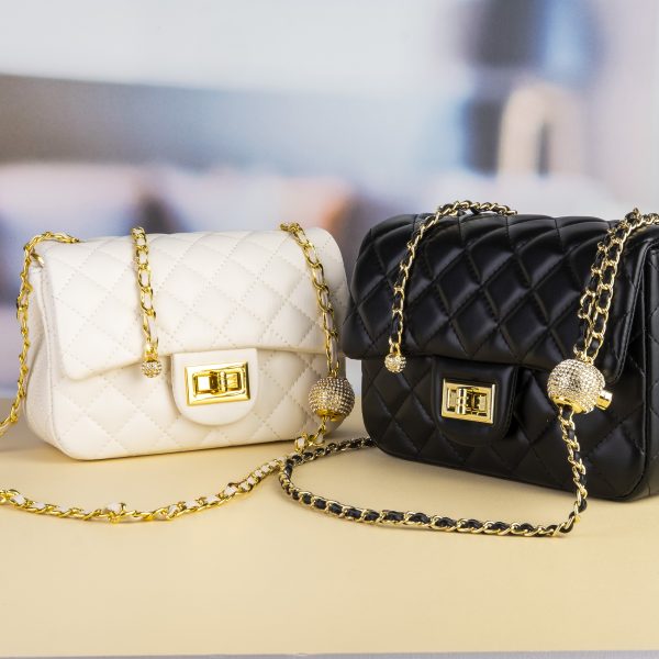 gold chain handbag